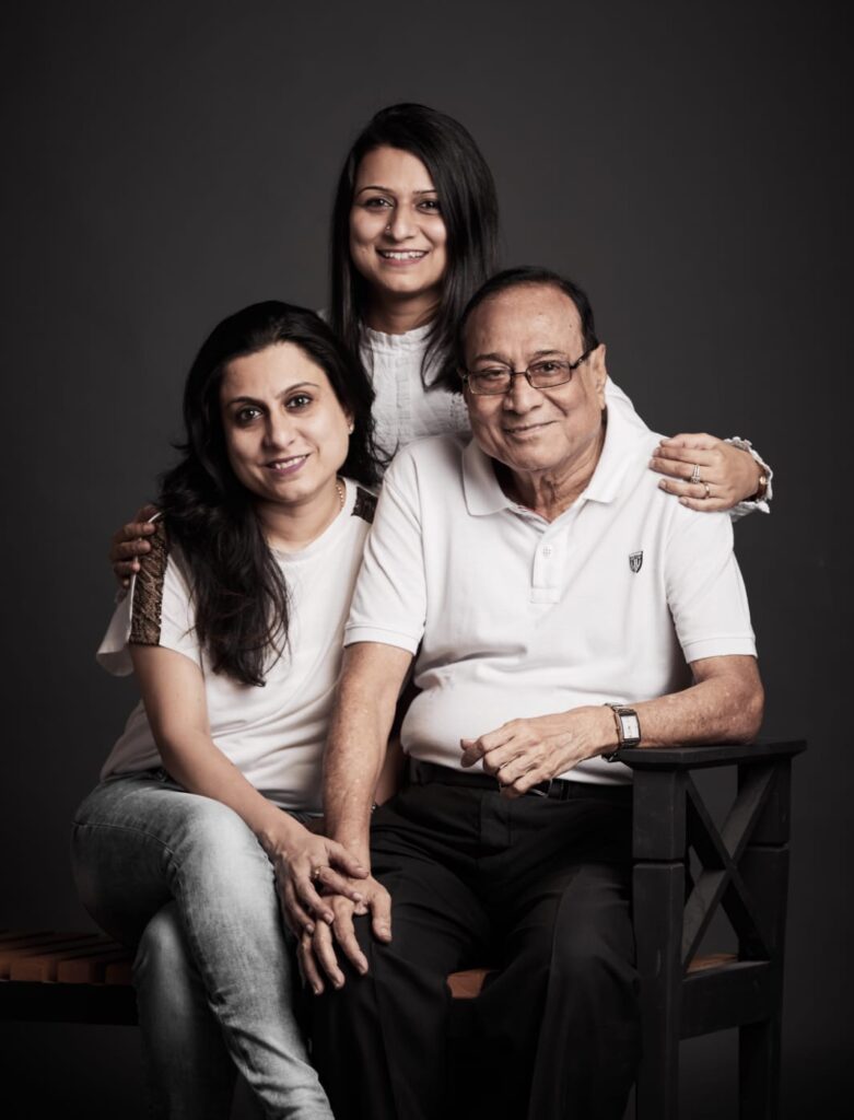 cotton set with side pleats blue & white